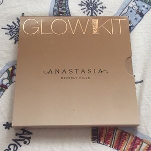 Anastasia Glow Kit in Sun Dipped